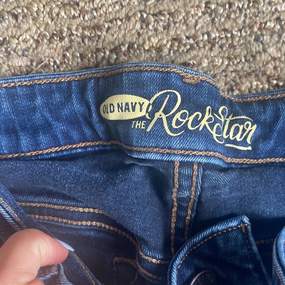 Old Navy Skinny Jeans - Picture 2 of 4